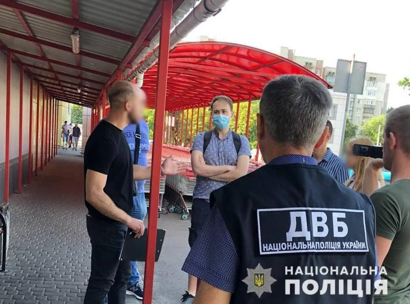 фальшиві довідки